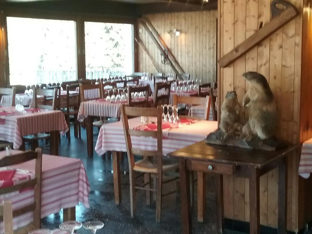 Hotel Restaurant Les Rosieres مانيجود المظهر الخارجي الصورة